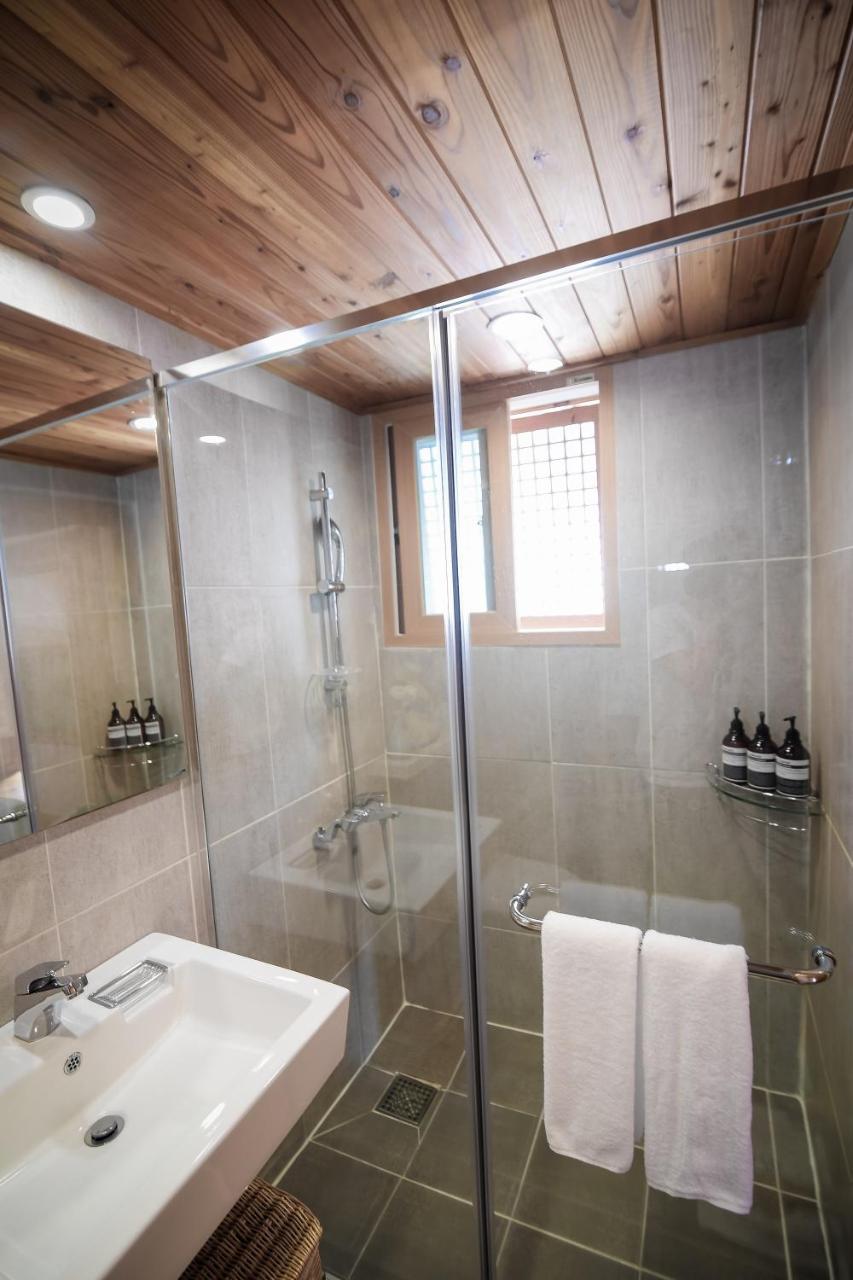 Cheong Yeon Jae Hanok Hotel Сеул Екстериор снимка