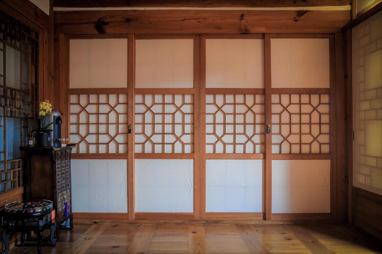 Cheong Yeon Jae Hanok Hotel Сеул Екстериор снимка