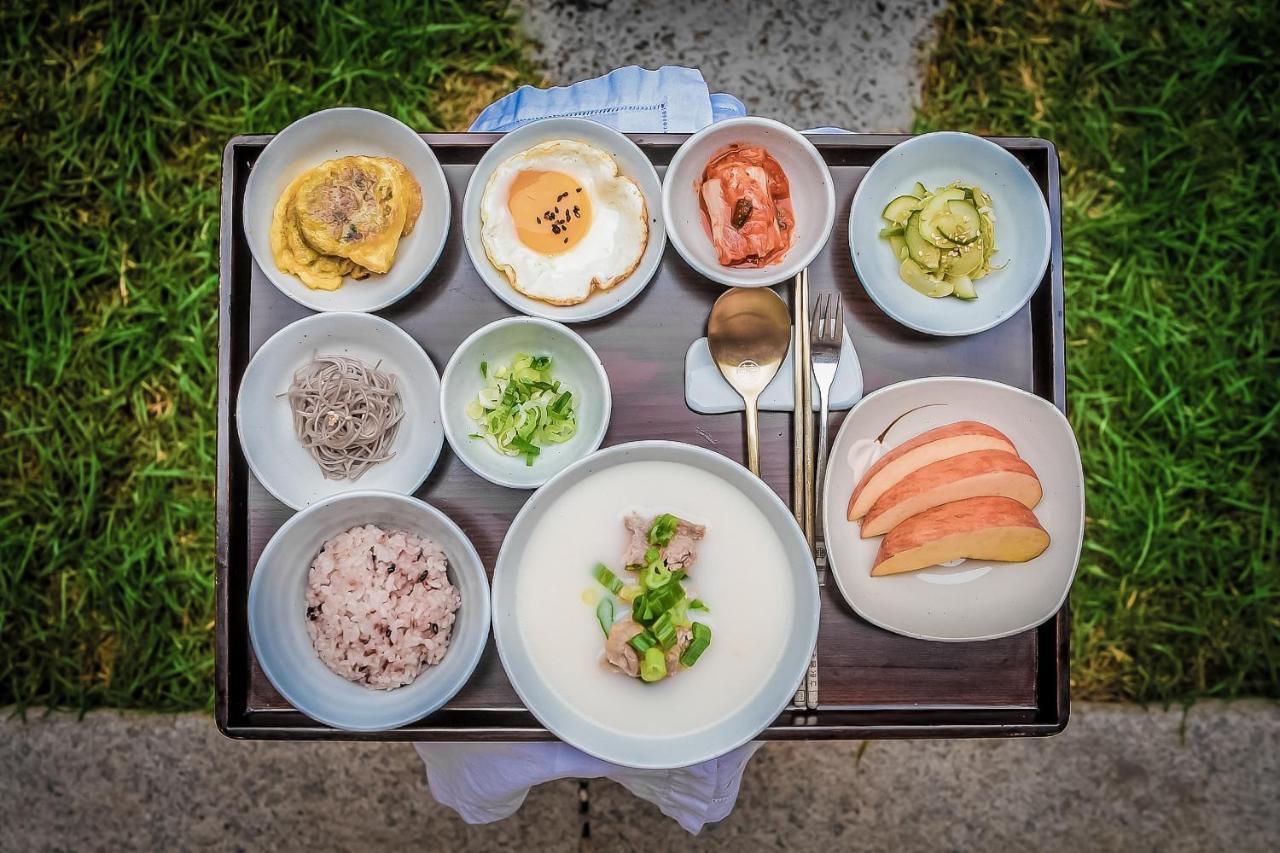 Cheong Yeon Jae Hanok Hotel Сеул Екстериор снимка