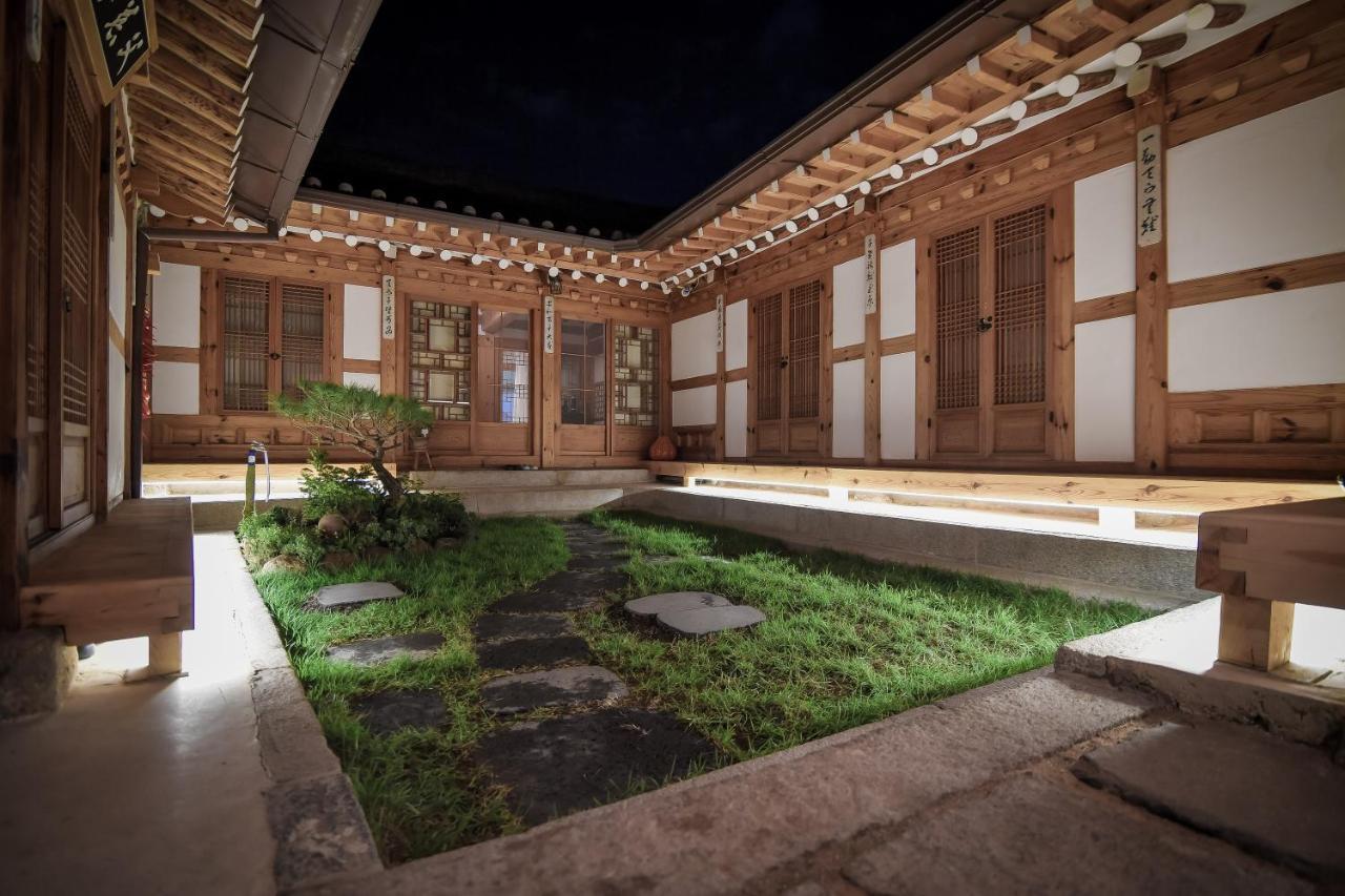 Cheong Yeon Jae Hanok Hotel Сеул Екстериор снимка